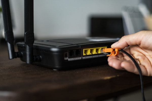 Как выбрать роутер, чтобы Wi‑Fi был везде (даже в частном доме)